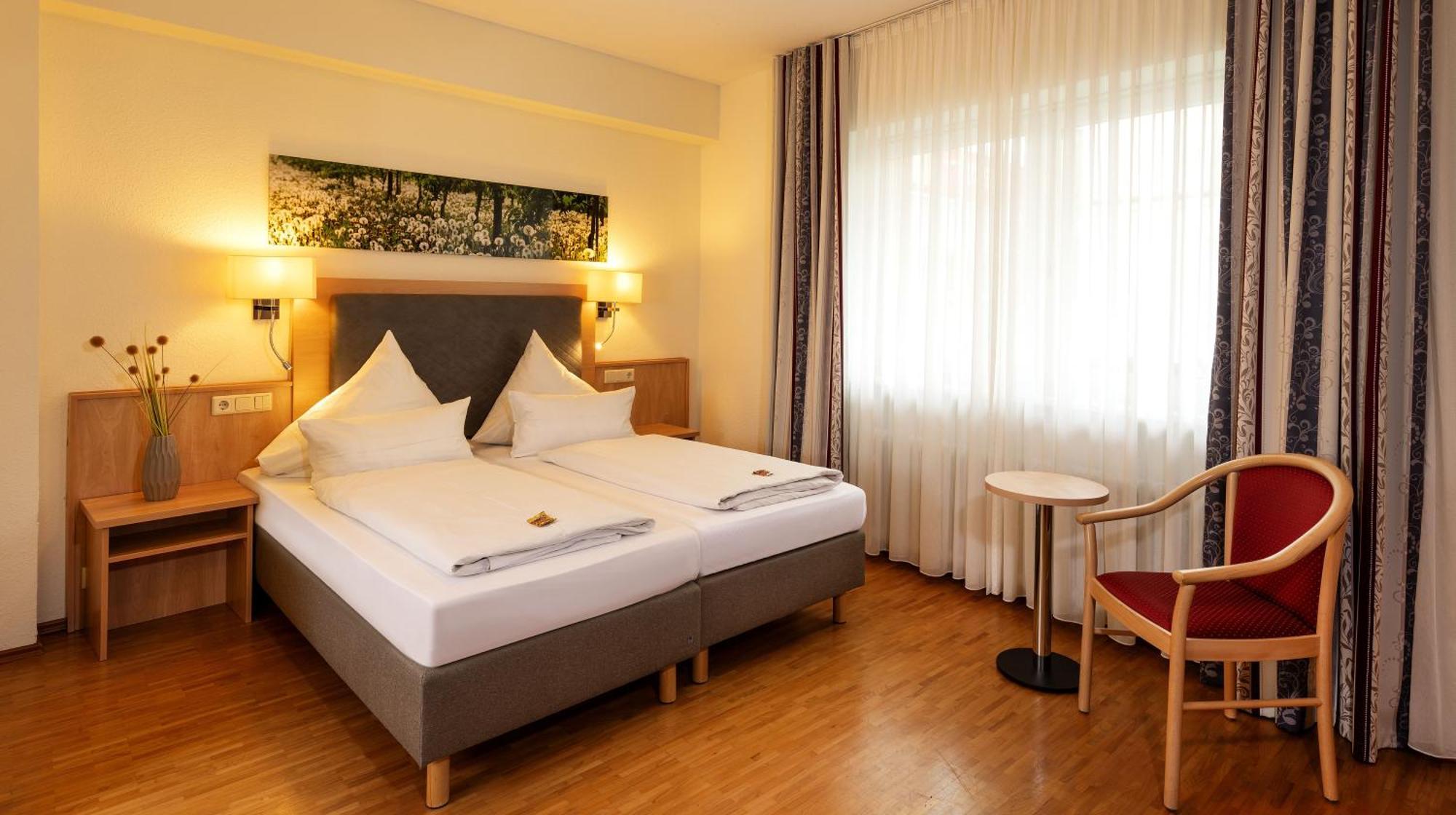 Hotel Loewengarten Шпайер Екстериор снимка